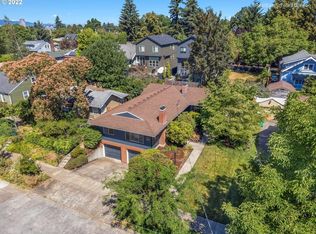 3201 SE Kelly St, Portland, OR 97202