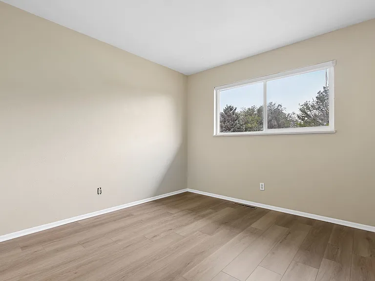 3849 Mariposa St — Photo 17