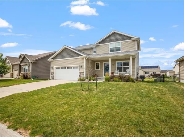 513 SE 17th St, Grimes, IA 50111