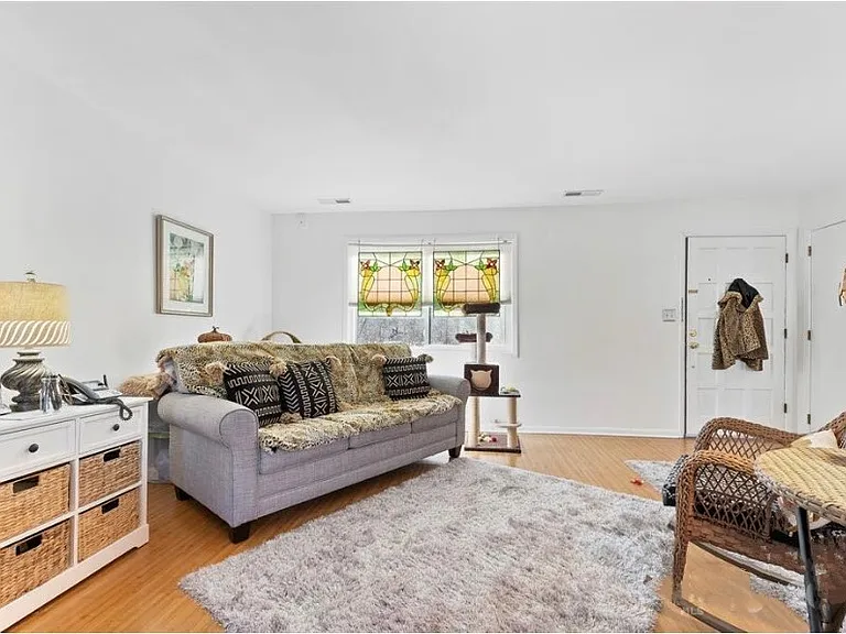 319 Greenville Hwy #402 — Photo 3