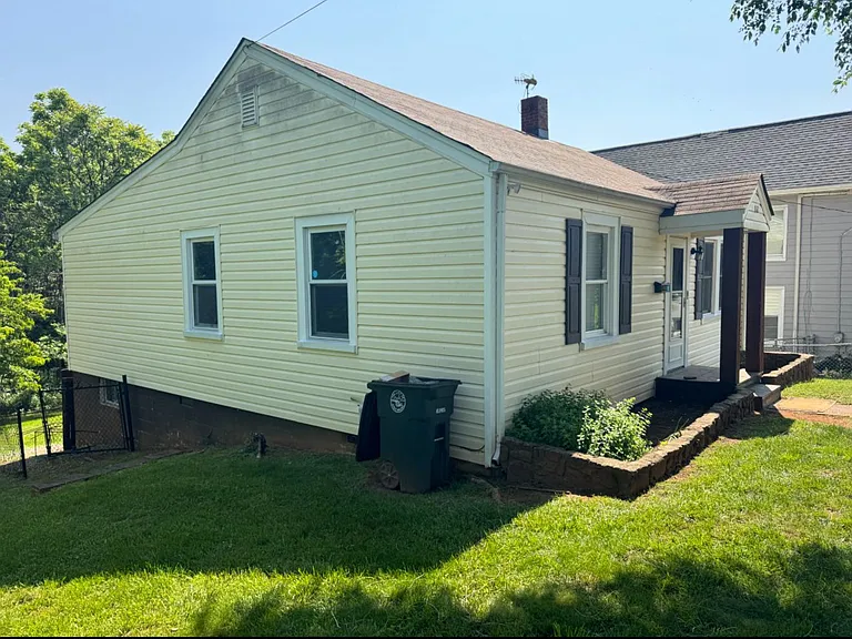 1112 Rockbridge Ave — Photo 17