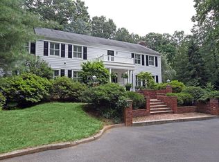 201 Chapel Hill Rd, Red Bank, NJ 07701