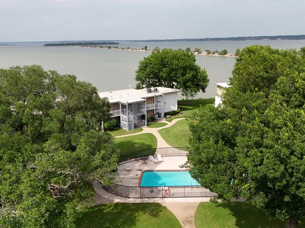 112 Harbor Dr Unit 212, Runaway Bay, TX 76426
