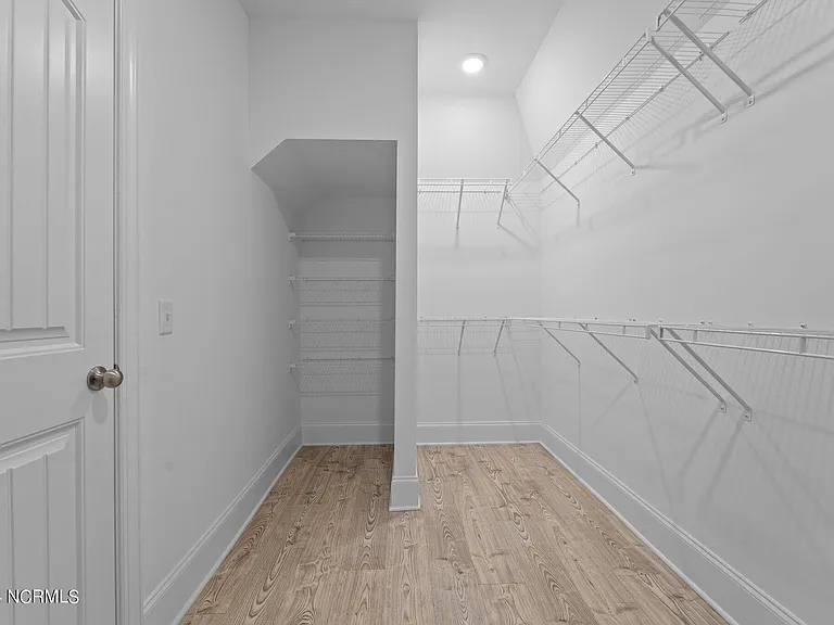 428 Gretchen Rd — Photo 29