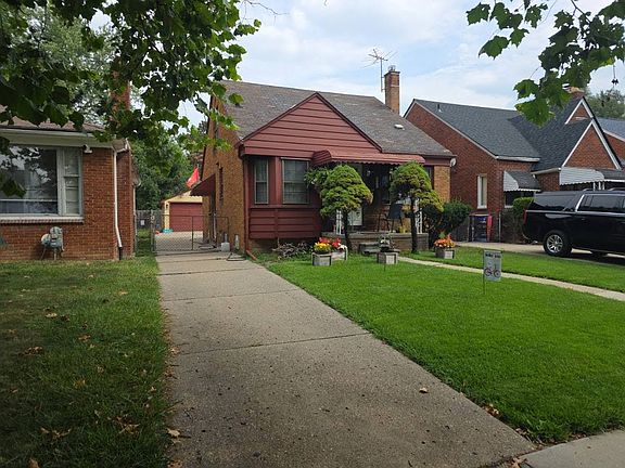 3rd image of 15625 Edmore Dr