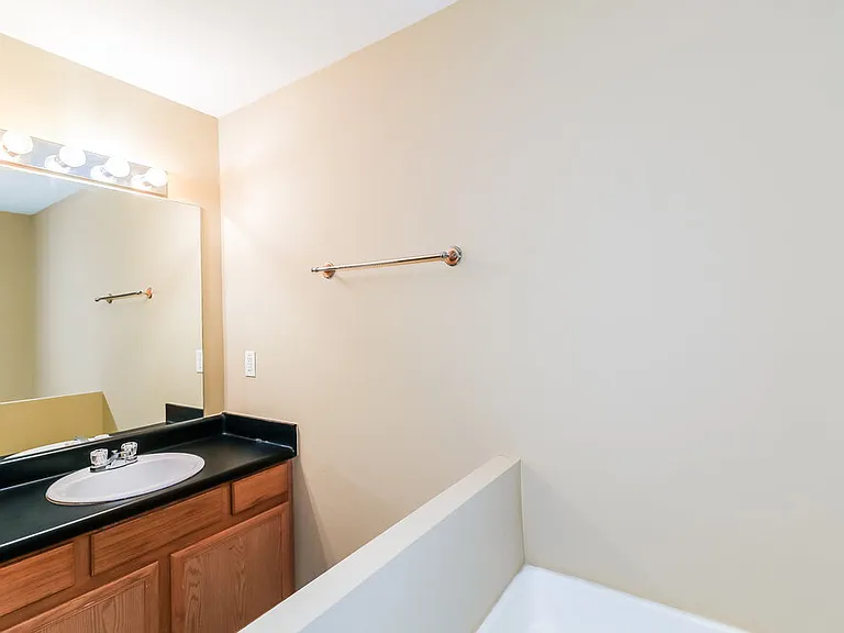 295 Lakeview Trl — Photo 12
