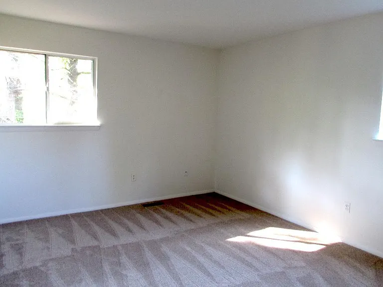 5 Templar Ct #A — Photo 9