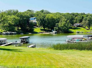 283 Eastside Ln, Montezuma, IA 50171