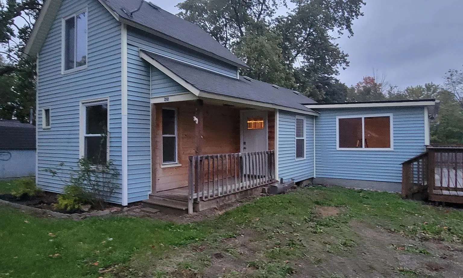 210 Carmody St — Photo 1