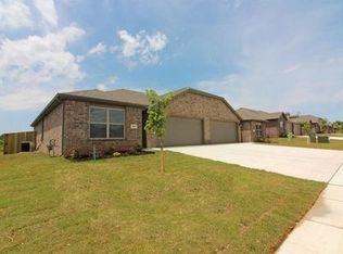433 Barbet Dr #433, Centerton, AR 72719