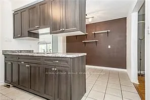 1027 Bernhardt St — Photo 12