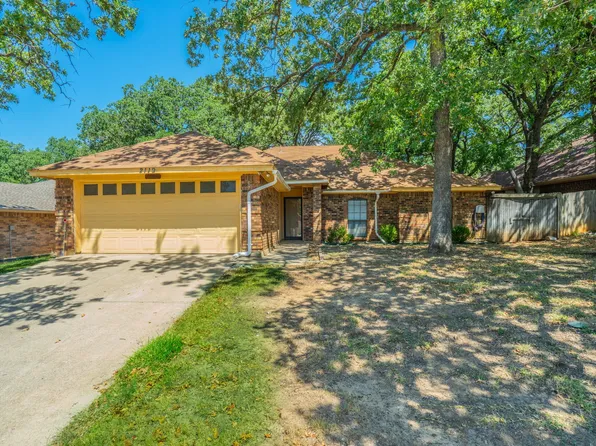 2119 Turf Club Dr, Arlington, TX 76017