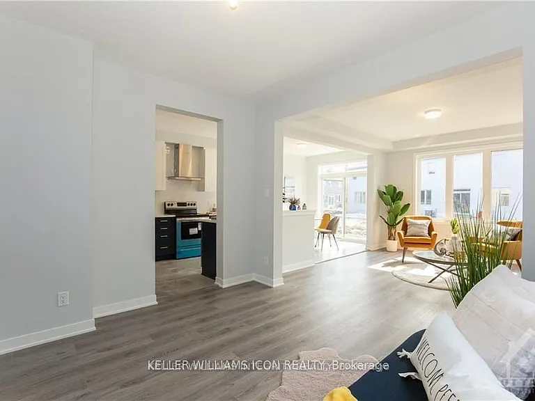 212 Ormiston Cres — Photo 5