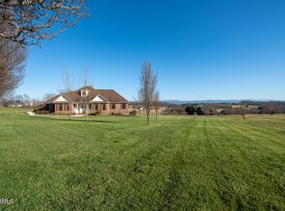 1538 Nathan Hills Cir, Maryville, TN 37801