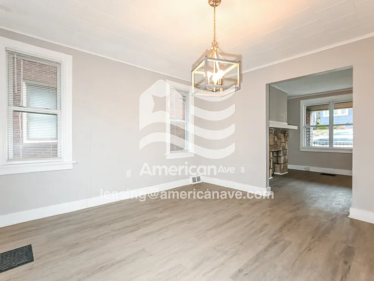 566895_007_dining_room_13660917.jpg