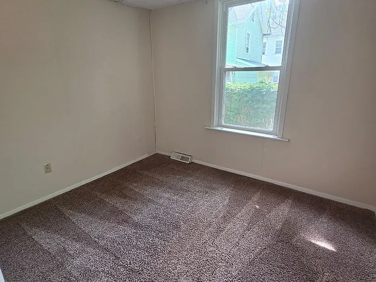 2402 East Ave #1 — Photo 8
