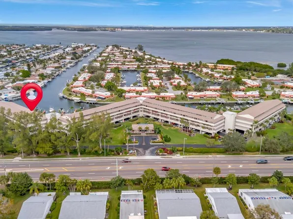 9604 Cortez Rd W APT 135, Bradenton, FL 34210