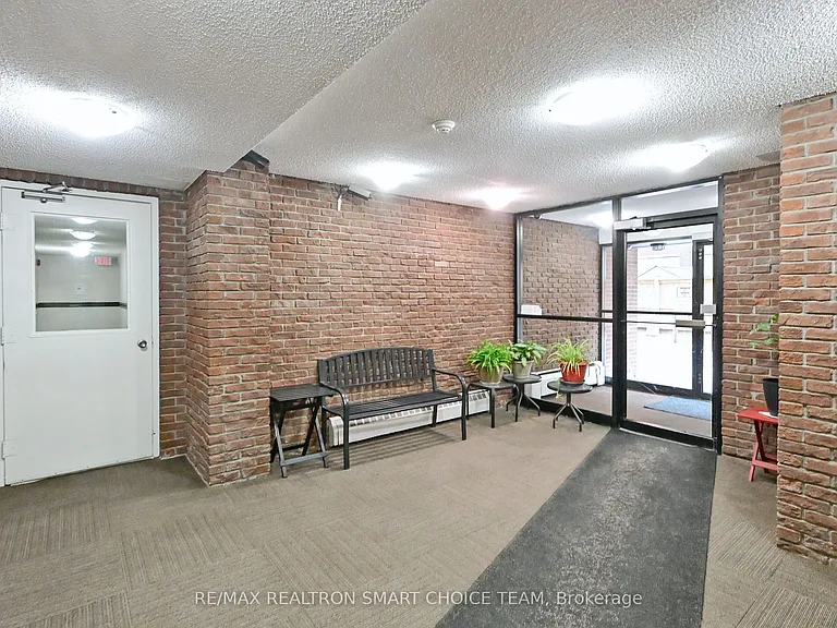 895 Kennedy Rd #505 — Photo 5
