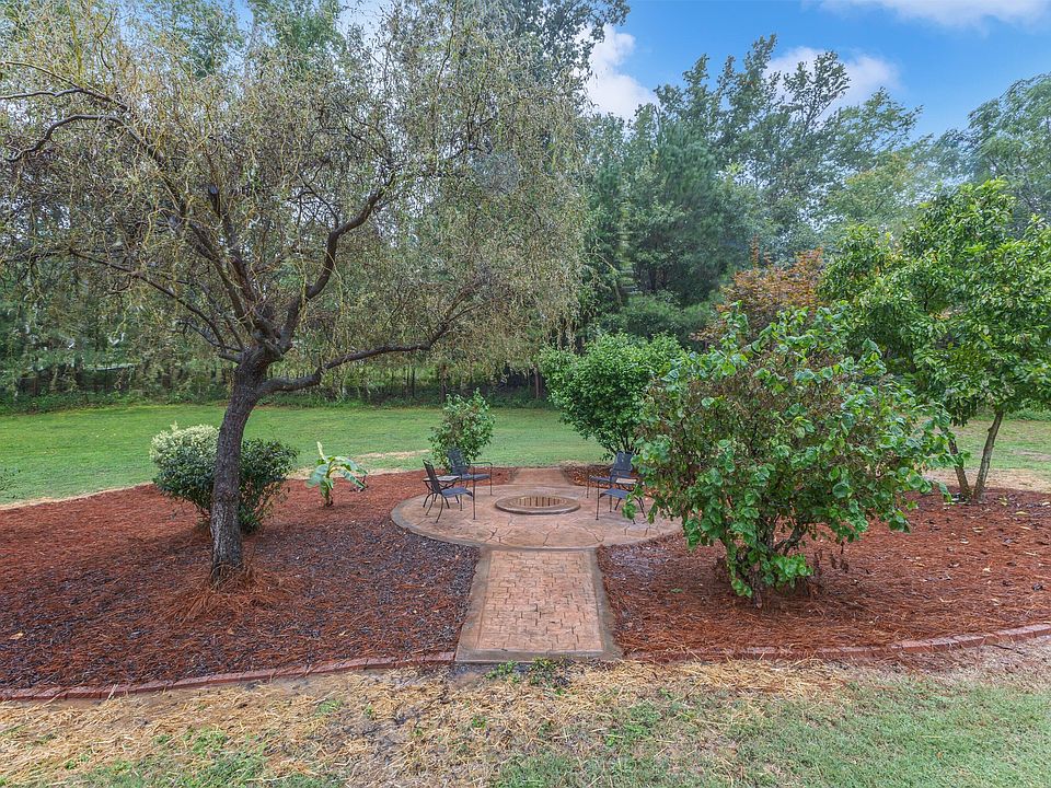 1st image of 1021 Mountain Laurel Dr