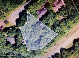 Bindale Rd, Bushkill, PA 18324