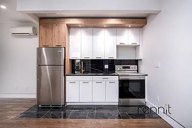 Rented by Rennit Inc.