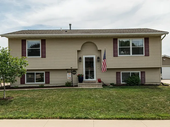828 48th Ave NW, Rochester, MN 55901