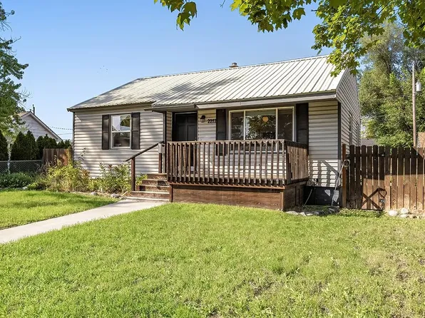 2212 W Crown Ave, Spokane, WA 99205