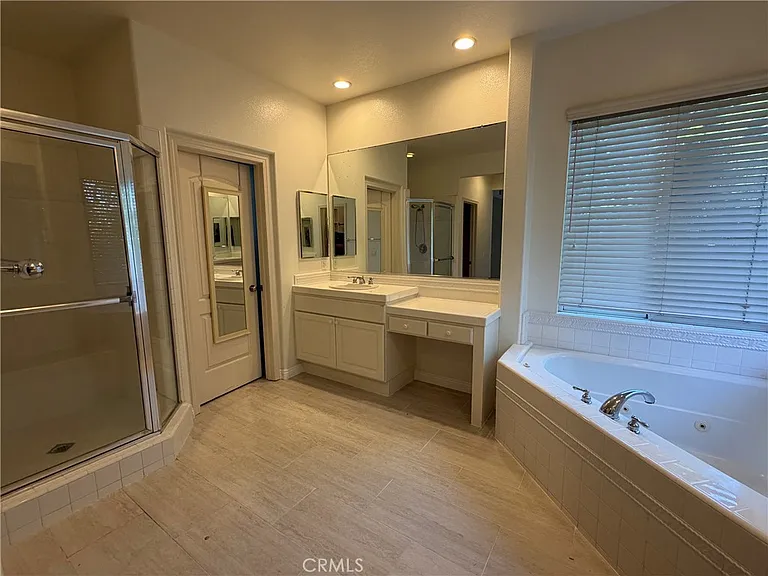 7056 Ashley Dr — Photo 12