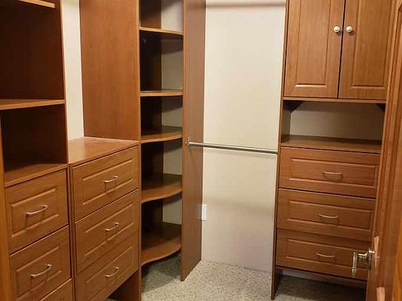 5th image of 4309 Vista Way