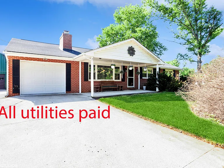 5913 Oakland Rd — Photo 1