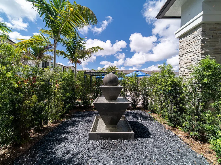 Luma at Delray — Photo 11
