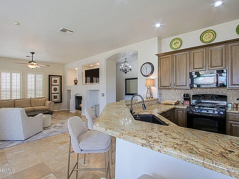 9616 E Chuckwagon Ln — Photo 18