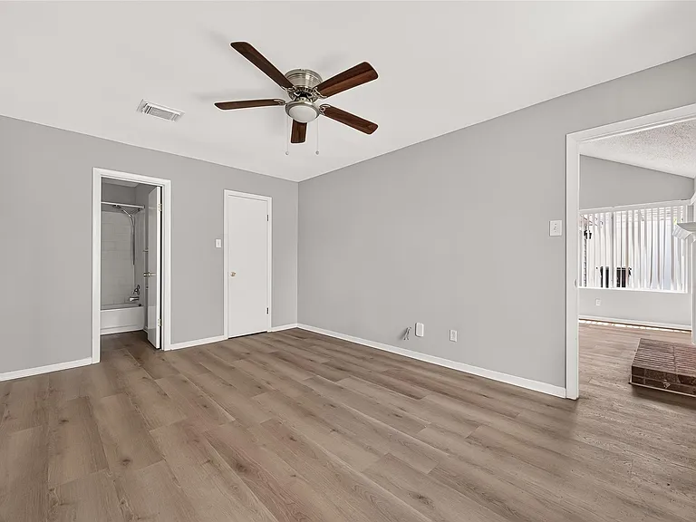 3918 Mill Rock Cir — Photo 29