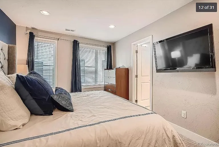 1223 N Perry St — Photo 11