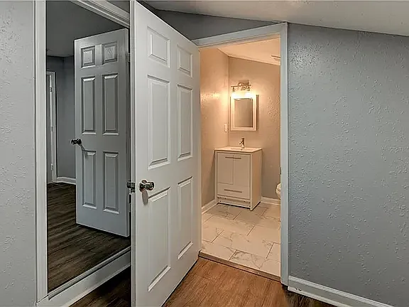 3701 S Benton Ave — Photo 32
