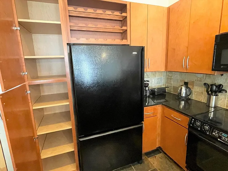 1901 Post Oak Blvd #2605 — Photo 16