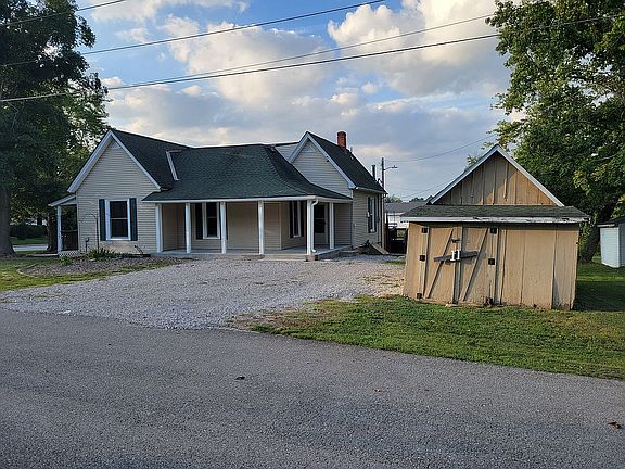 Full view of driveway 