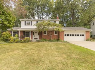 3512 Paisley Ct, Ann Arbor, MI 48105