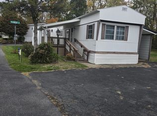 1123 Cottonwood Dr, Altoona, PA 16601