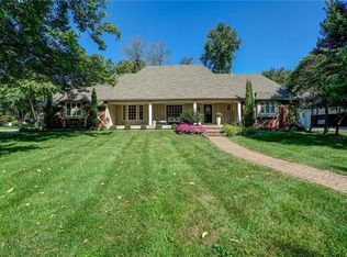 8730 Cherokee Ct, Leawood, KS 66206