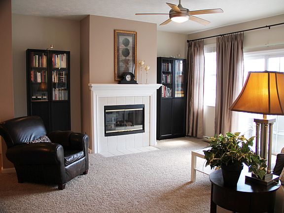 3rd image of 7492F Mansion Cir