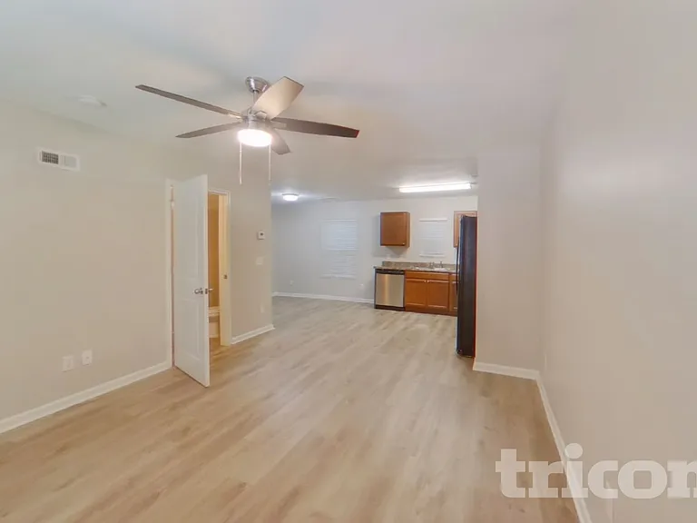155 Tybo Dr — Photo 2