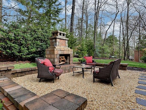 2nd image of 5 Popeley Ct