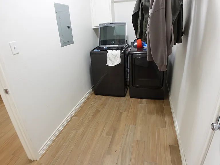 1012 Tesoro Hls — Photo 16
