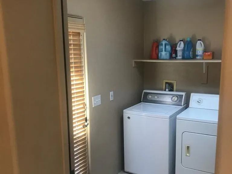 2155 N Fremont Ave — Photo 9
