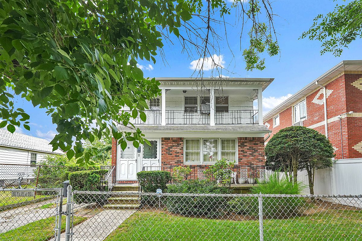 25730 147th Rd, Rosedale, NY 11422 | Zillow