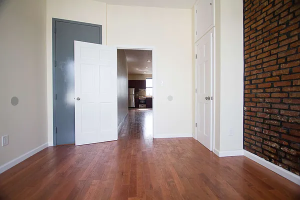 Rented by Nooklyn NYC LLC | media 12