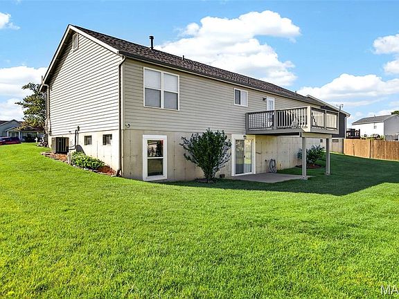 3rd image of 40 Double Creek Ct