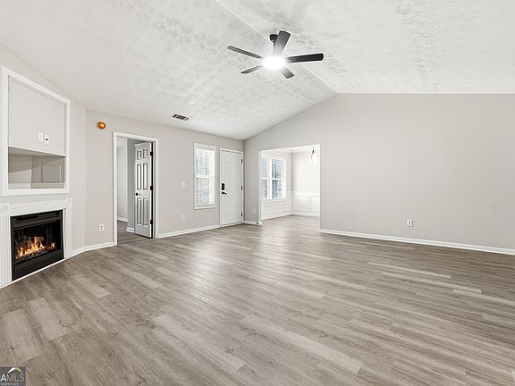 4th image of 4480 English Loop