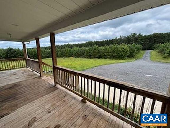 3rd image of 793 Correctional Center Rd